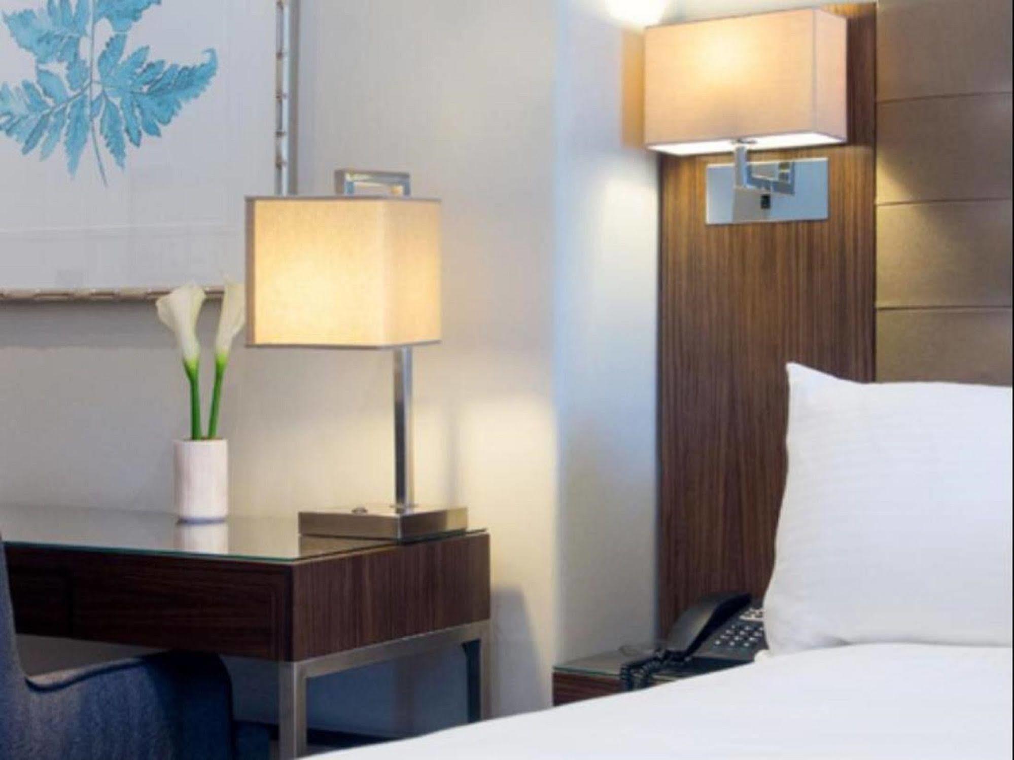 Royal Hotel Randwick Сидней Экстерьер фото